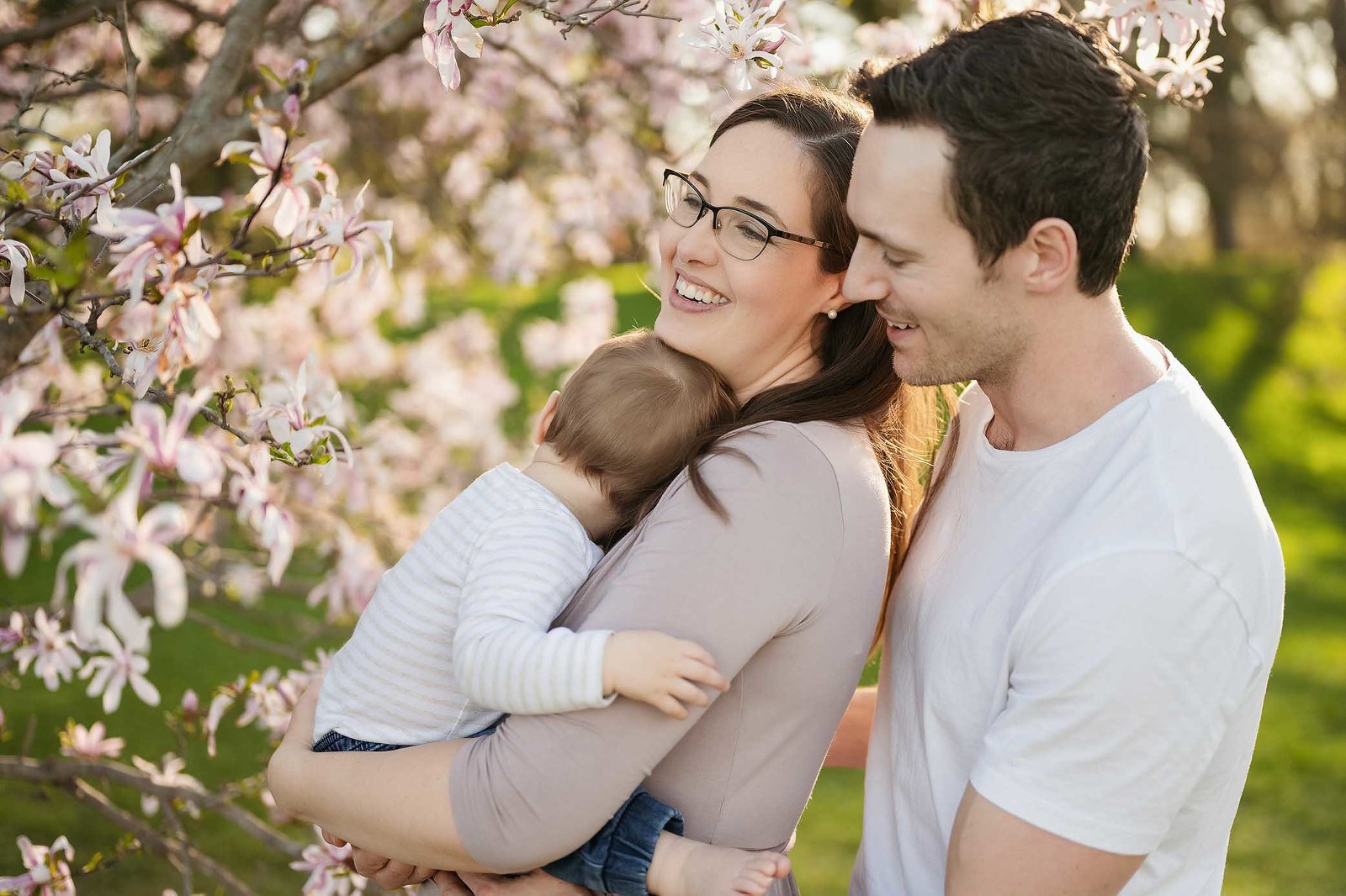Cherry Blossoms, Tulips, and Floral Maternity Photoshoots in